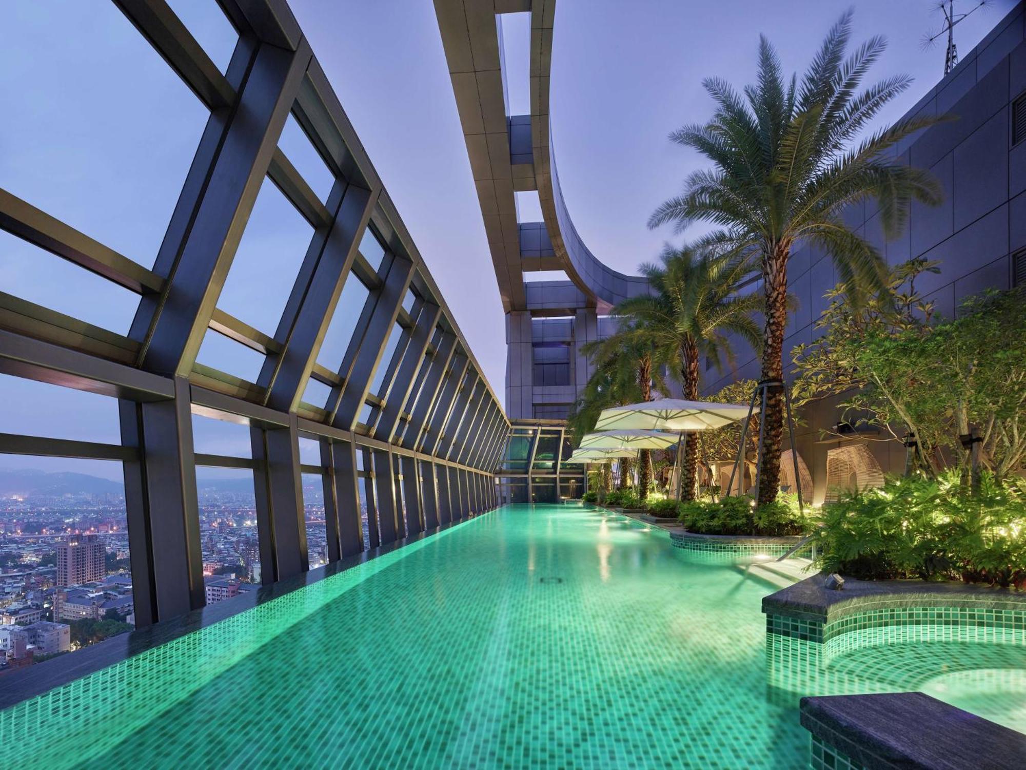 Hilton Taipei Sinban Hotell New Taipei City Exteriör bild